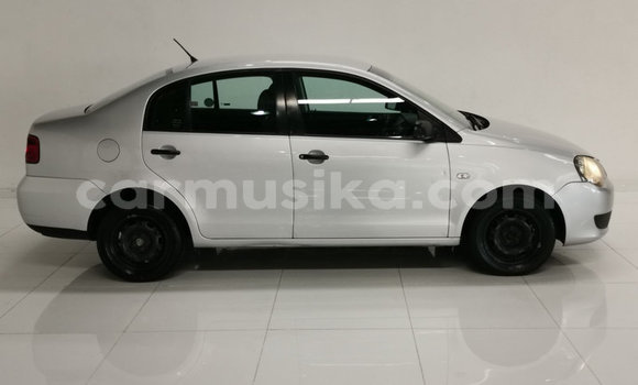 Acheter Occasion Voiture Volkswagen Polo Gris à Beitbridge, Matabeleland South Acheter Occasion Voiture Volkswagen Polo Gris à Beitbridge, Matabeleland South