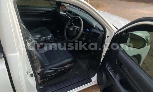 Buy Used Toyota Hilux Other Car in Harare in Harare Buy Used Toyota Hilux Other Car in Harare in Harare