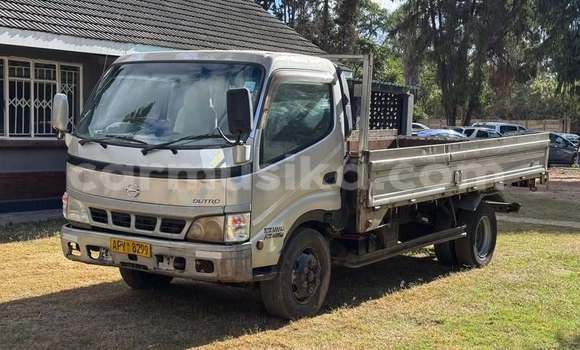 Buy Used Hino 300 Series Other Truck in Harare in Harare Buy Used Hino 300 Series Other Truck in Harare in Harare