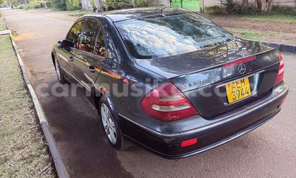 Buy Used Mercedes‒Benz E–Class Black Car in Harare in Harare Buy Used Mercedes‒Benz E–Class Black Car in Harare in Harare