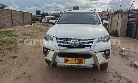 Buy Used Toyota Fortuner White Car in Harare in Harare Buy Used Toyota Fortuner White Car in Harare in Harare