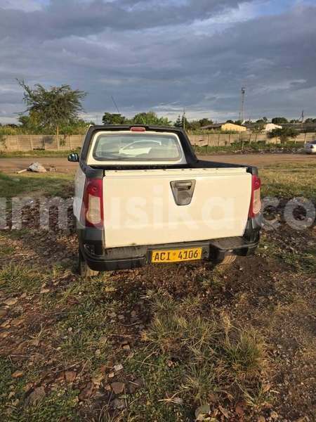 Big with watermark nissan np 300 harare harare 38100