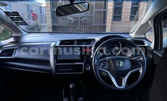 Buy Used Honda Fit White Car in Harare in Harare Buy Used Honda Fit White Car in Harare in Harare