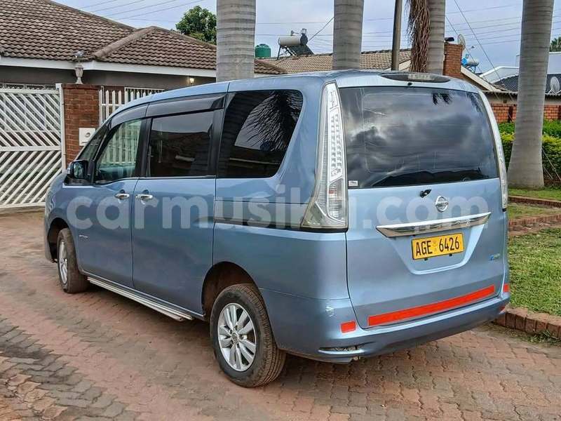 Big with watermark nissan serena mashonaland west chegutu 38105