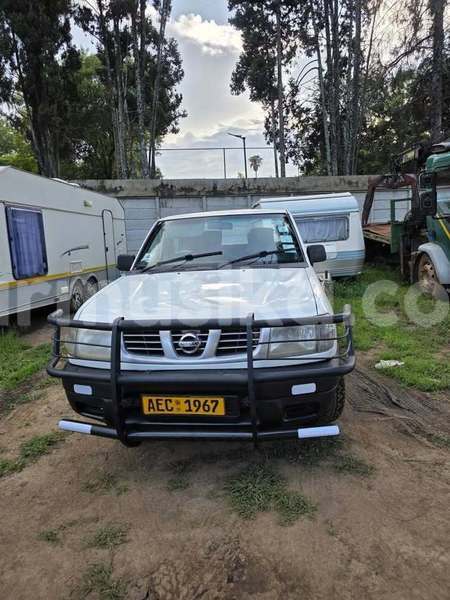 Big with watermark nissan hardbody harare borrowdale 38110