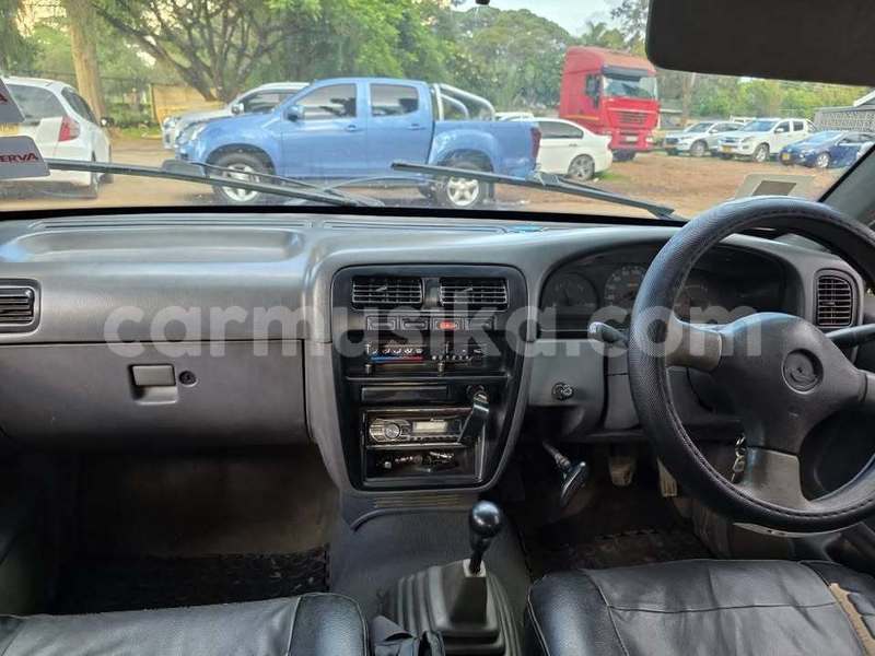 Big with watermark nissan hardbody harare borrowdale 38110