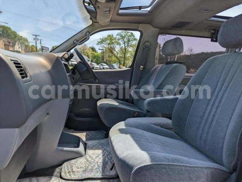 Big with watermark toyota granvia matabeleland south beitbridge 38111