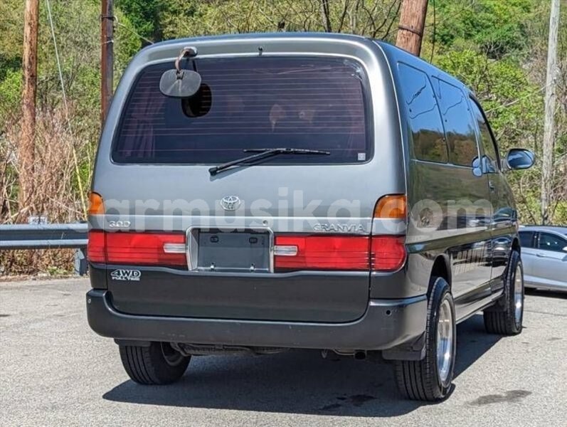 Big with watermark toyota granvia matabeleland south beitbridge 38111