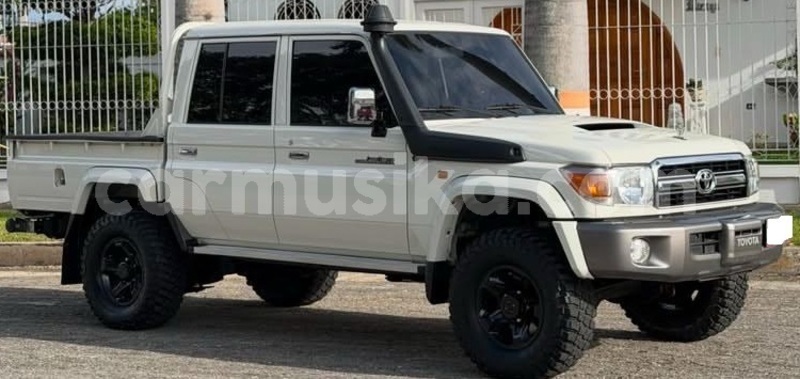 Big with watermark toyota land cruiser harare harare 38117