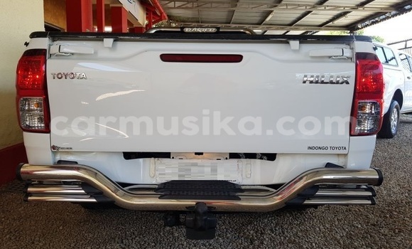 Acheter Occasion Voiture Toyota Hilux Blanc à Beitbridge, Matabeleland South Acheter Occasion Voiture Toyota Hilux Blanc à Beitbridge, Matabeleland South