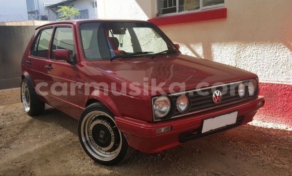 Acheter Occasion Voiture Volkswagen Golf Rouge à Beitbridge, Matabeleland South Acheter Occasion Voiture Volkswagen Golf Rouge à Beitbridge, Matabeleland South