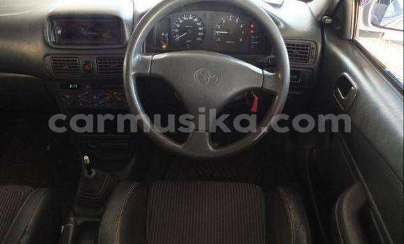 Acheter Occasion Voiture Toyota Corolla Gris à Beitbridge, Matabeleland South Acheter Occasion Voiture Toyota Corolla Gris à Beitbridge, Matabeleland South