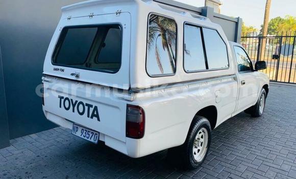 Acheter Occasion Voiture Toyota Hilux Blanc à Beitbridge, Matabeleland South Acheter Occasion Voiture Toyota Hilux Blanc à Beitbridge, Matabeleland South