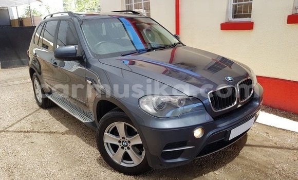 Tenga Tsaru BMW X5 Zvimwe Mota in Beitbridge in Matabeleland South Tenga Tsaru BMW X5 Zvimwe Mota in Beitbridge in Matabeleland South