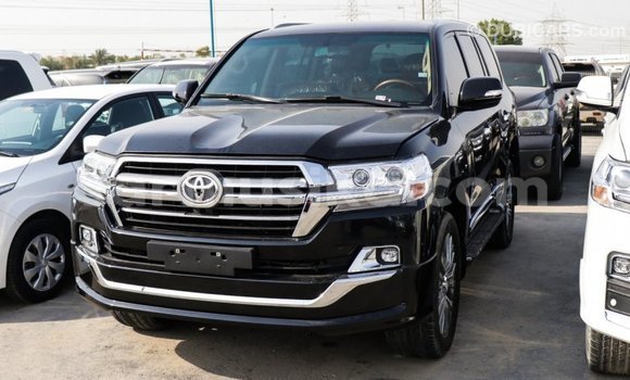 Acheter Import Voiture Toyota Land Cruiser Noir à Import - Dubai, Harare Acheter Import Voiture Toyota Land Cruiser Noir à Import - Dubai, Harare
