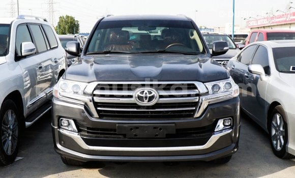 Acheter Import Voiture Toyota Land Cruiser Noir à Import - Dubai, Harare Acheter Import Voiture Toyota Land Cruiser Noir à Import - Dubai, Harare