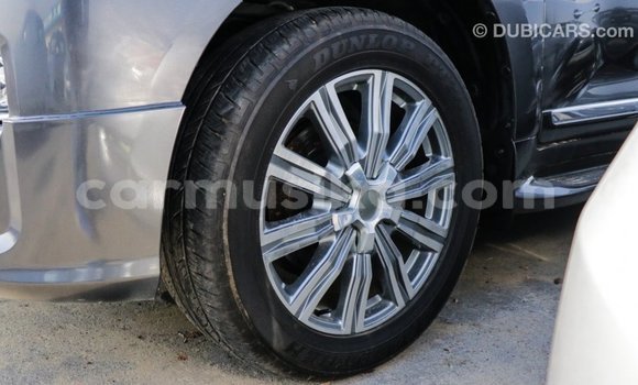 Acheter Import Voiture Toyota Land Cruiser Noir à Import - Dubai, Harare Acheter Import Voiture Toyota Land Cruiser Noir à Import - Dubai, Harare