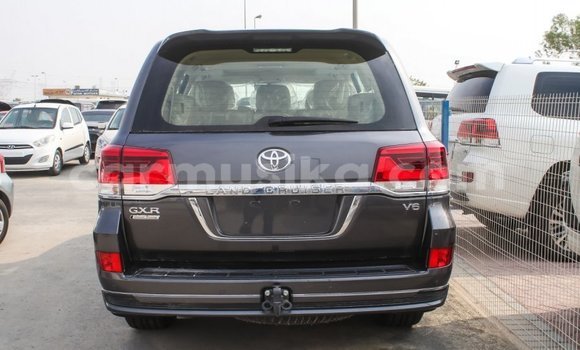 Tenga Imported Toyota Land Cruiser Zvimwe Mota in Import - Dubai in Harare Tenga Imported Toyota Land Cruiser Zvimwe Mota in Import - Dubai in Harare