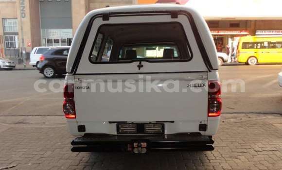 Acheter Occasion Voiture Toyota Hilux Blanc à Beitbridge, Matabeleland South Acheter Occasion Voiture Toyota Hilux Blanc à Beitbridge, Matabeleland South