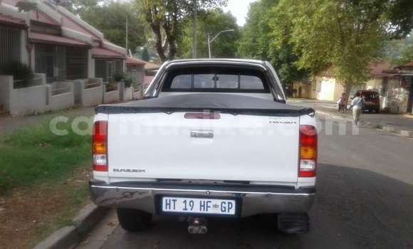 Buy Used Toyota Hilux White Car in Beitbridge in Matabeleland South Buy Used Toyota Hilux White Car in Beitbridge in Matabeleland South