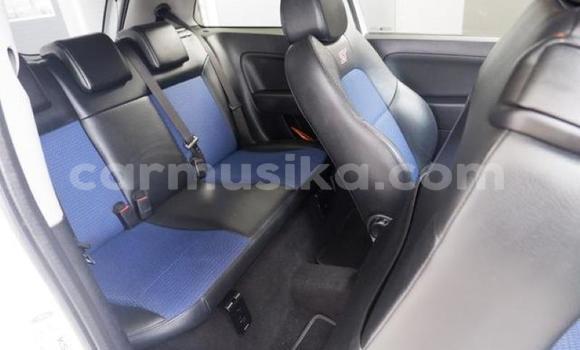 Acheter Occasion Voiture Ford Fiesta Blanc à Beitbridge, Matabeleland South Acheter Occasion Voiture Ford Fiesta Blanc à Beitbridge, Matabeleland South