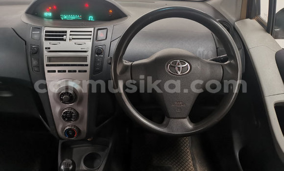 Tenga Tsaru Toyota Yaris Tsvuku Mota in Beitbridge in Matabeleland South Tenga Tsaru Toyota Yaris Tsvuku Mota in Beitbridge in Matabeleland South