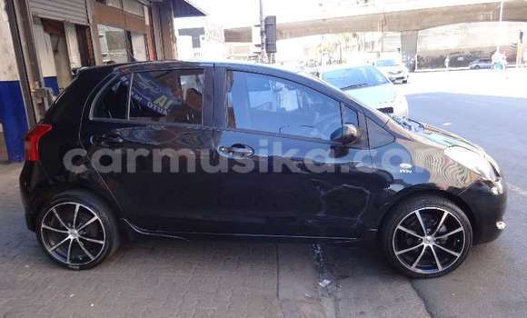 Acheter Occasion Voiture Toyota Yaris Noir à Beitbridge, Matabeleland South Acheter Occasion Voiture Toyota Yaris Noir à Beitbridge, Matabeleland South