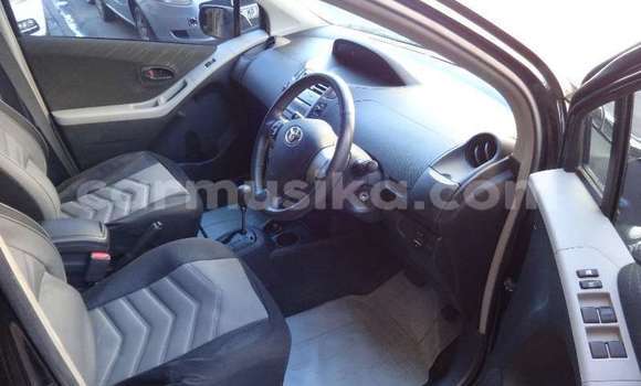 Acheter Occasion Voiture Toyota Yaris Noir à Beitbridge, Matabeleland South Acheter Occasion Voiture Toyota Yaris Noir à Beitbridge, Matabeleland South