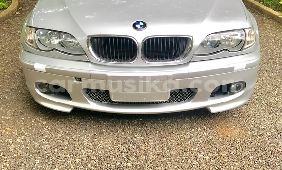 Nunua Ilio tumika BMW 3–Series Fedha Gari ndani ya Gweru nchini Midlands