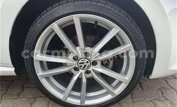 Acheter Occasion Voiture Volkswagen Polo Blanc à Beitbridge, Matabeleland South Acheter Occasion Voiture Volkswagen Polo Blanc à Beitbridge, Matabeleland South