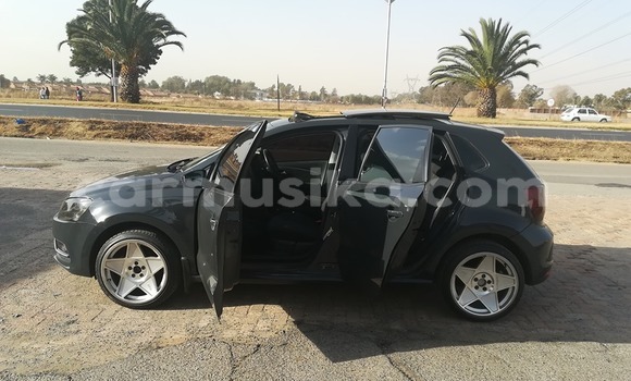 Acheter Occasion Voiture Volkswagen Polo Gris à Beitbridge, Matabeleland South Acheter Occasion Voiture Volkswagen Polo Gris à Beitbridge, Matabeleland South