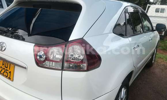 Buy Used Toyota Harrier White Car in Harare in Harare Buy Used Toyota Harrier White Car in Harare in Harare