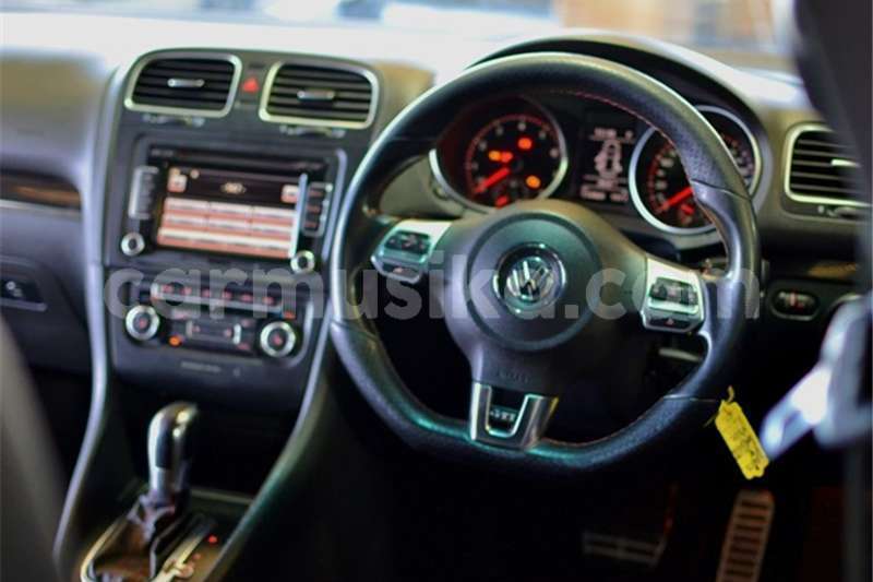 Big with watermark vw golf id 64414301 type main