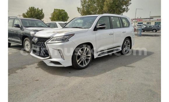 Tenga Imported Lexus LX Chena Mota in Import - Dubai in Harare Tenga Imported Lexus LX Chena Mota in Import - Dubai in Harare