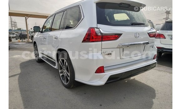 Tenga Imported Lexus LX Chena Mota in Import - Dubai in Harare Tenga Imported Lexus LX Chena Mota in Import - Dubai in Harare
