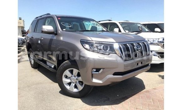 Tenga Imported Toyota Prado Bhurawuni Mota in Import - Dubai in Harare Tenga Imported Toyota Prado Bhurawuni Mota in Import - Dubai in Harare