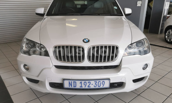 Acheter Occasion Voiture BMW X5 Blanc à Beitbridge, Matabeleland South Acheter Occasion Voiture BMW X5 Blanc à Beitbridge, Matabeleland South