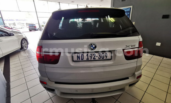 Acheter Occasion Voiture BMW X5 Blanc à Beitbridge, Matabeleland South Acheter Occasion Voiture BMW X5 Blanc à Beitbridge, Matabeleland South