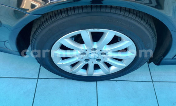 Acheter Occasion Voiture Mercedes‒Benz E–Class Noir à Beitbridge, Matabeleland South Acheter Occasion Voiture Mercedes‒Benz E–Class Noir à Beitbridge, Matabeleland South