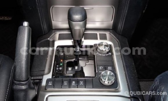 Buy Import Toyota Land Cruiser White Car in Import - Dubai in Harare Buy Import Toyota Land Cruiser White Car in Import - Dubai in Harare