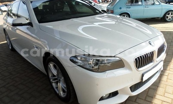Acheter Occasion Voiture BMW 3–Series Blanc à Beitbridge, Matabeleland South Acheter Occasion Voiture BMW 3–Series Blanc à Beitbridge, Matabeleland South