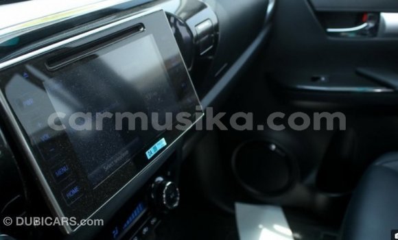 Acheter Import Voiture Toyota Hilux Autre à Import - Dubai, Harare Acheter Import Voiture Toyota Hilux Autre à Import - Dubai, Harare