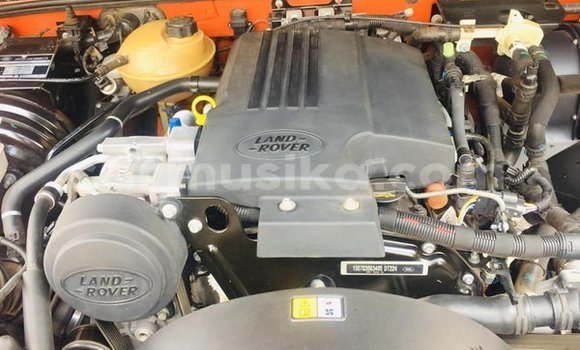 Tenga Tsaru Land Rover Defender Zvimwe Mota in Beitbridge in Matabeleland South Tenga Tsaru Land Rover Defender Zvimwe Mota in Beitbridge in Matabeleland South