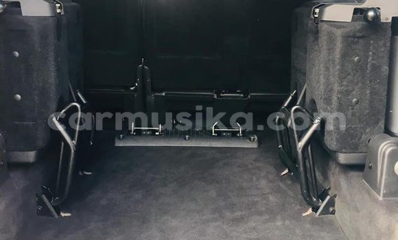 Tenga Tsaru Land Rover Defender Zvimwe Mota in Beitbridge in Matabeleland South Tenga Tsaru Land Rover Defender Zvimwe Mota in Beitbridge in Matabeleland South