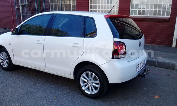 Acheter Occasion Voiture Volkswagen Polo Gris à Beitbridge, Matabeleland South Acheter Occasion Voiture Volkswagen Polo Gris à Beitbridge, Matabeleland South