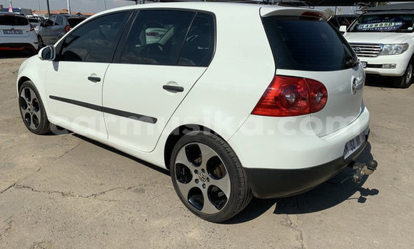 Acheter Occasion Voiture Volkswagen Golf Blanc à Beitbridge, Matabeleland South Acheter Occasion Voiture Volkswagen Golf Blanc à Beitbridge, Matabeleland South