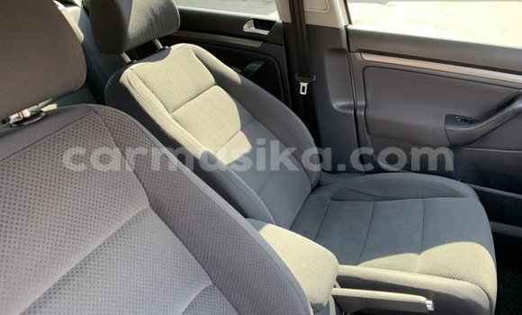 Acheter Occasion Voiture Volkswagen Golf Blanc à Beitbridge, Matabeleland South Acheter Occasion Voiture Volkswagen Golf Blanc à Beitbridge, Matabeleland South