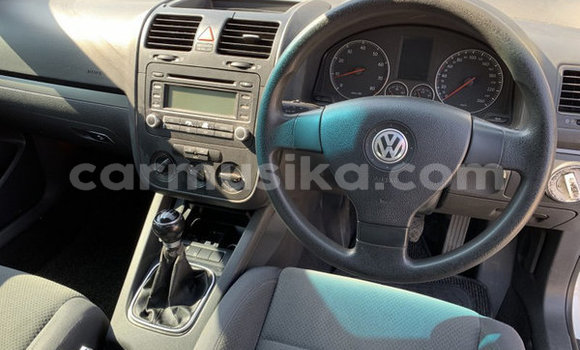 Acheter Occasion Voiture Volkswagen Golf Blanc à Beitbridge, Matabeleland South Acheter Occasion Voiture Volkswagen Golf Blanc à Beitbridge, Matabeleland South