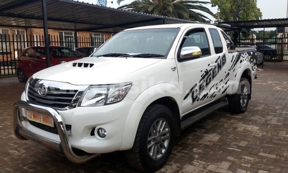 Nunua Ilio tumika Toyota Hilux Nyeupe Gari ndani ya Beitbridge nchini Matabeleland Kusini Nunua Ilio tumika Toyota Hilux Nyeupe Gari ndani ya Beitbridge nchini Matabeleland Kusini