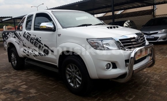 Nunua Ilio tumika Toyota Hilux Nyeupe Gari ndani ya Beitbridge nchini Matabeleland Kusini Nunua Ilio tumika Toyota Hilux Nyeupe Gari ndani ya Beitbridge nchini Matabeleland Kusini